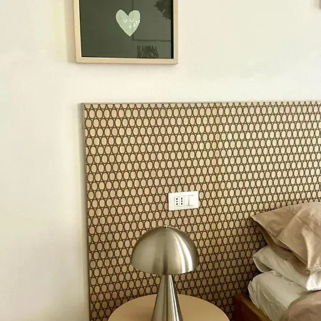 Al Civico 15 - 300 M Dal Duomo - Permesso Ztl Gratuito Apartamento Módena